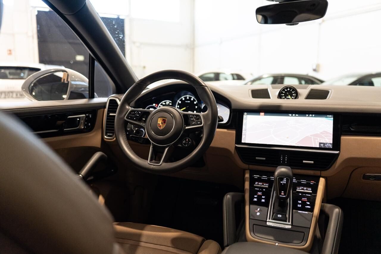 PORSCHE Cayenne Coupe