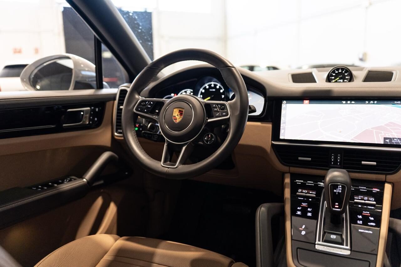 PORSCHE Cayenne Coupe