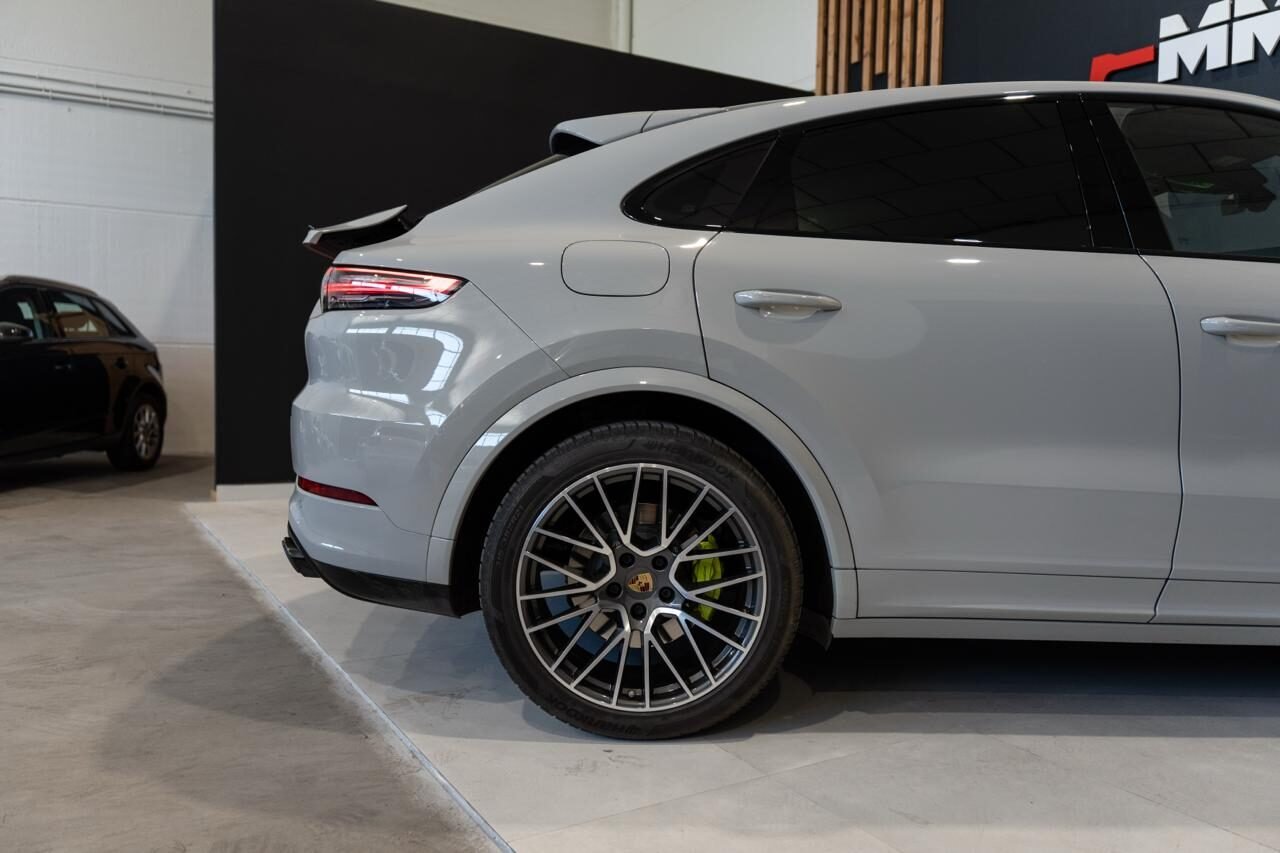 PORSCHE Cayenne Coupe